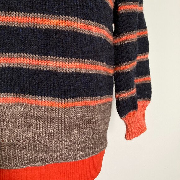 Saddle Shoulders Sweater Hand knit Medium Unisex - Picture 3 of 13